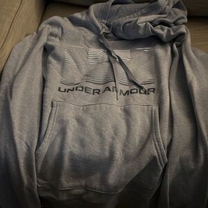 Under Armour Women’s Charcoal Hoodie Sweatshirt large